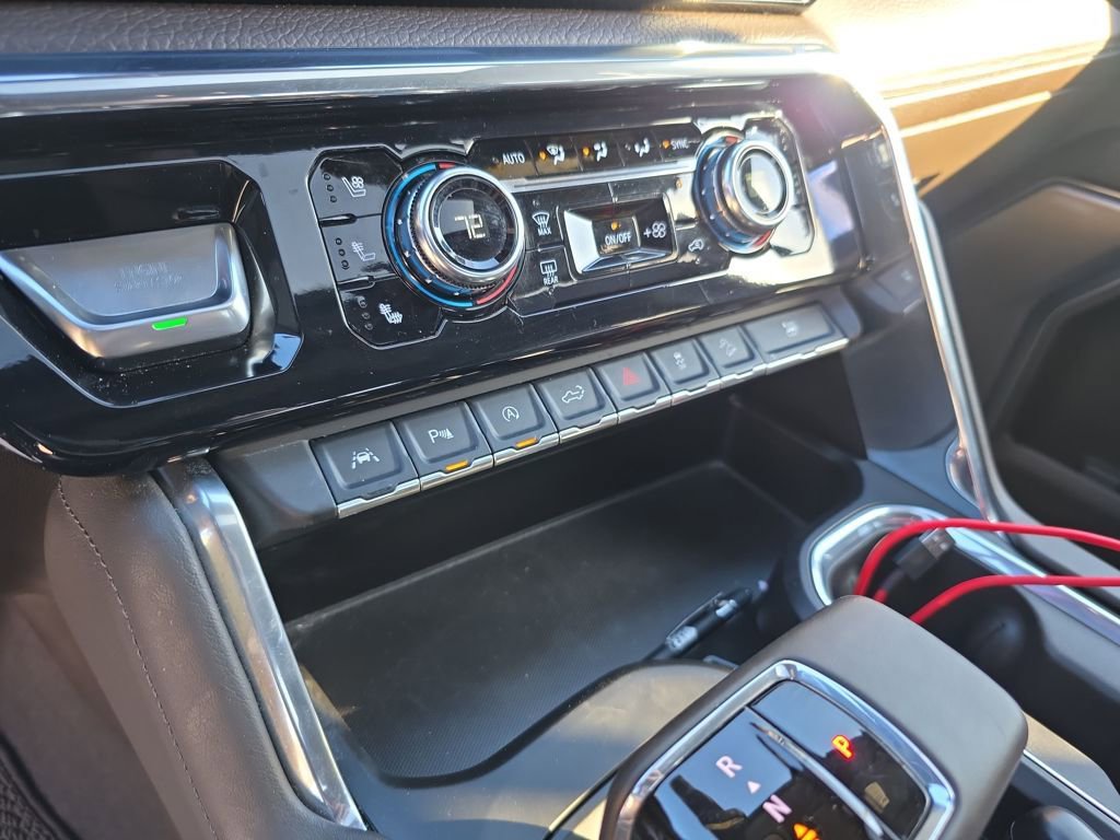 Used 2024 GMC Sierra 1500 Denali w/ Technology Package image 12