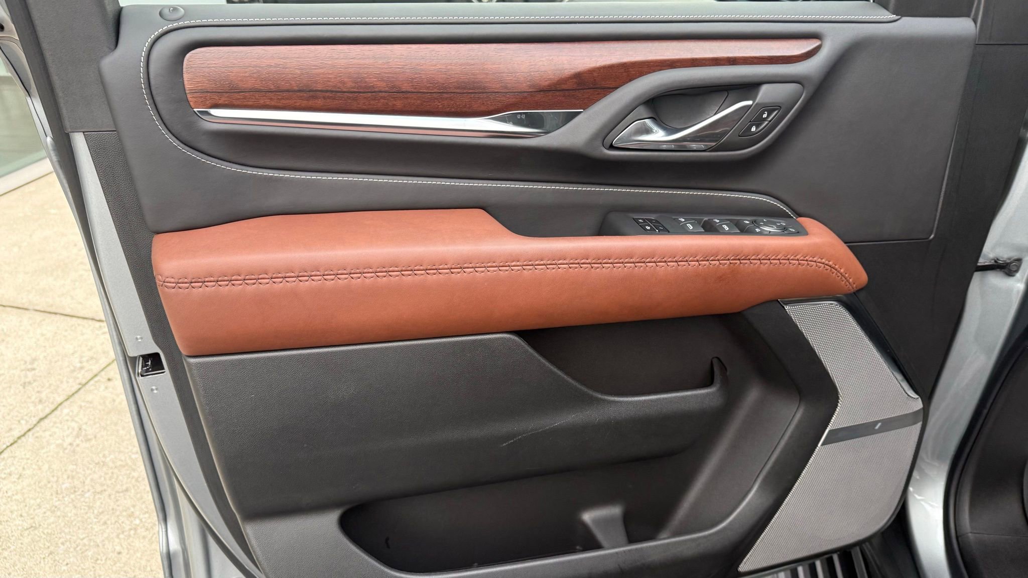 Used 2024 GMC Yukon XL Denali Ultimate image 43