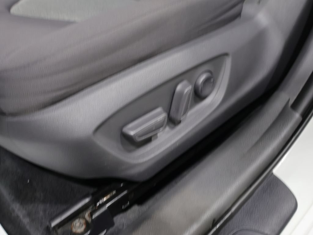Used 2021 Toyota Camry LE FWD image 12