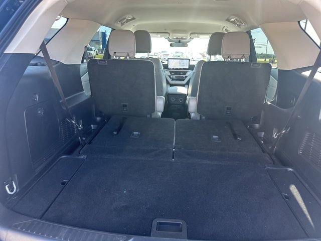 Used 2025 Ford Explorer Active w/ Active Comfort Package AWD/4WD image 20