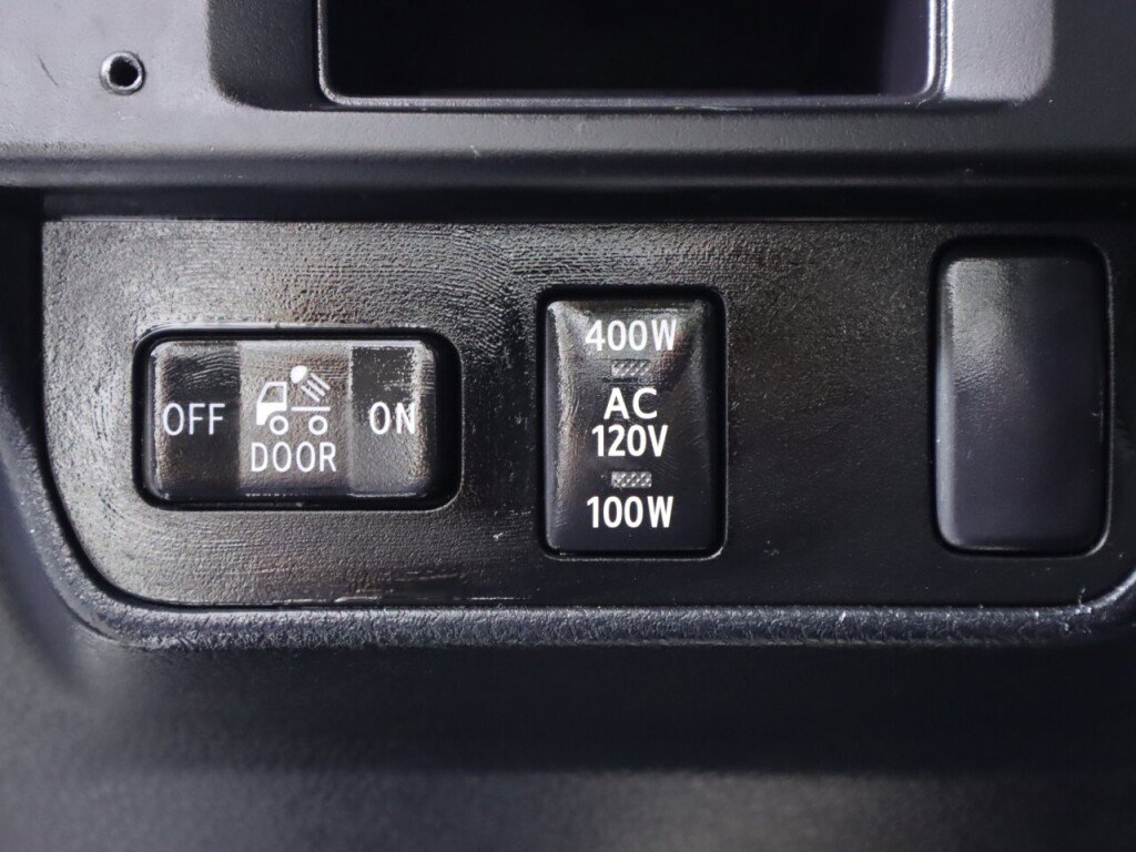 Used 2016 Toyota Tacoma SR AWD/4WD image 10