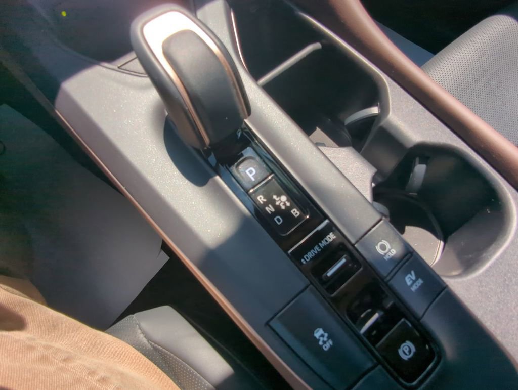 Used 2023 Toyota Crown AWD/4WD image 20