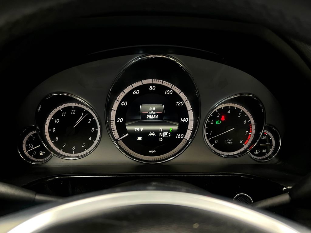 Used 2013 Mercedes-Benz E 350 4MATIC Sedan image 23