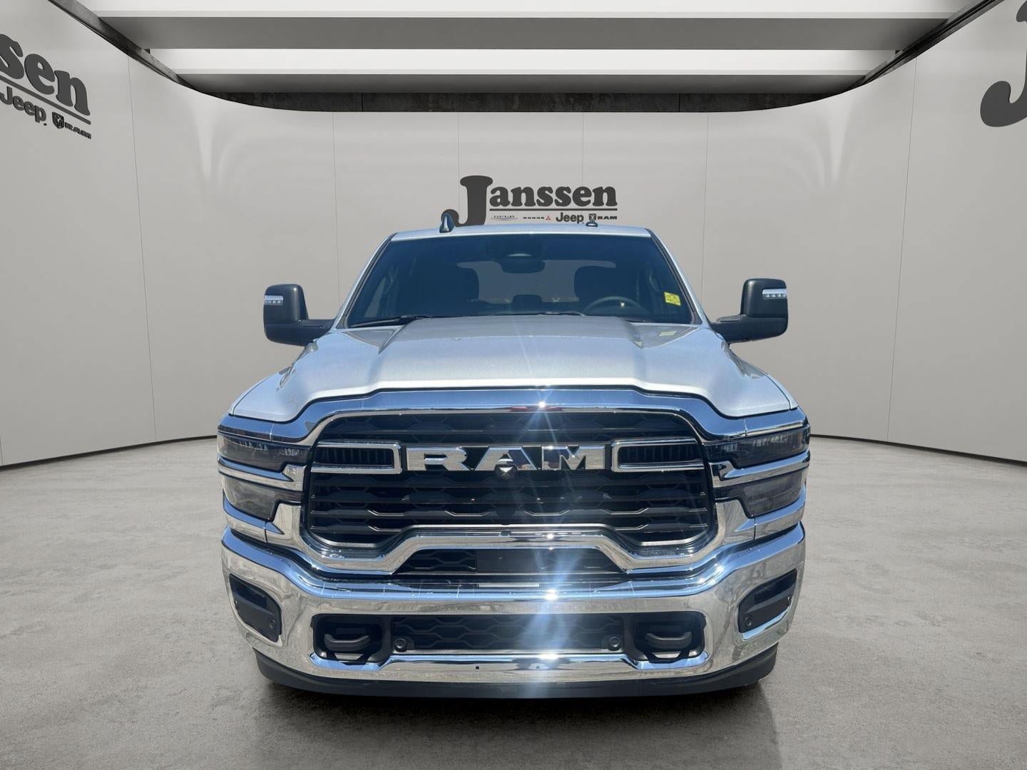 Used 2026 RAM 2500 Big Horn AWD/4WD image 7