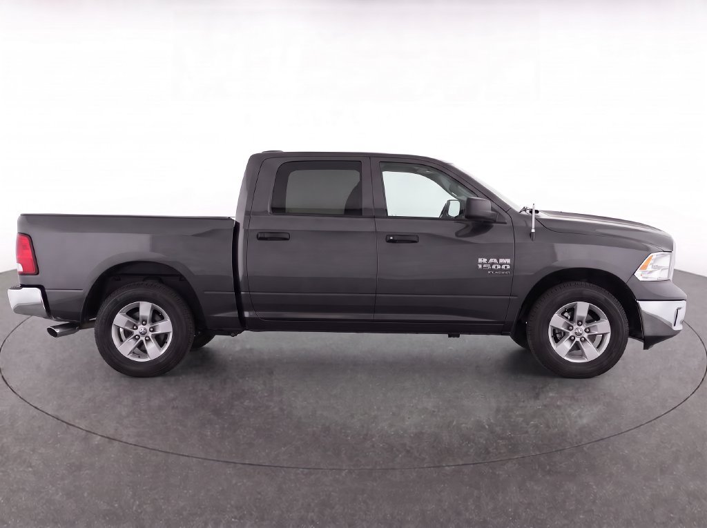 Used 2022 RAM 1500 Classic SLT AWD/4WD image 8