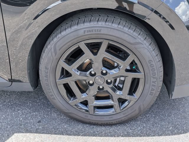 Certified 2026 Kia Carnival SX Prestige FWD image 10