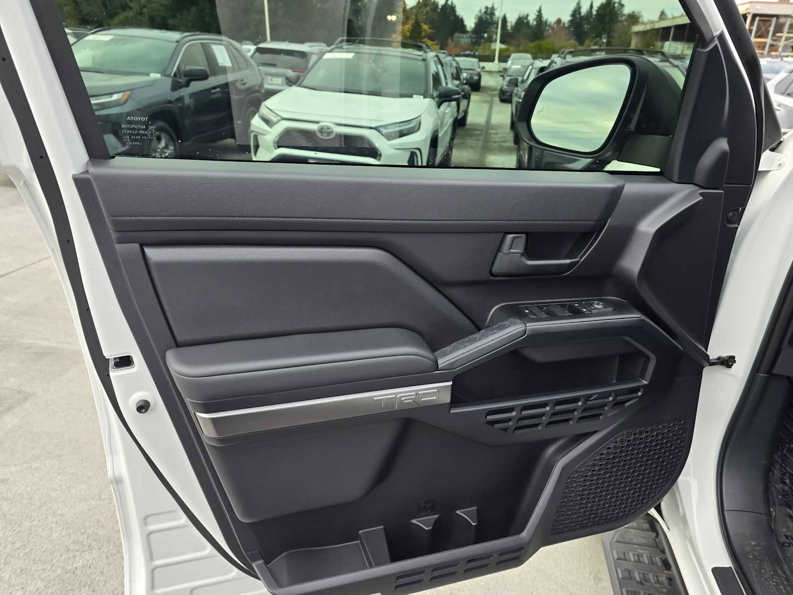 Certified 2025 Toyota 4Runner TRD Off-Road image 22