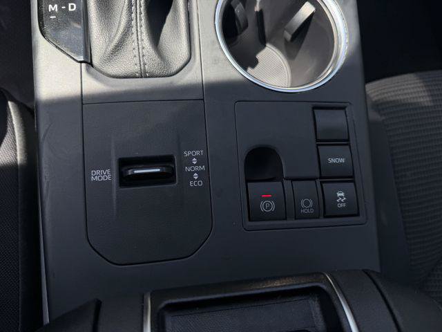 Certified 2025 Toyota Highlander LE FWD image 18