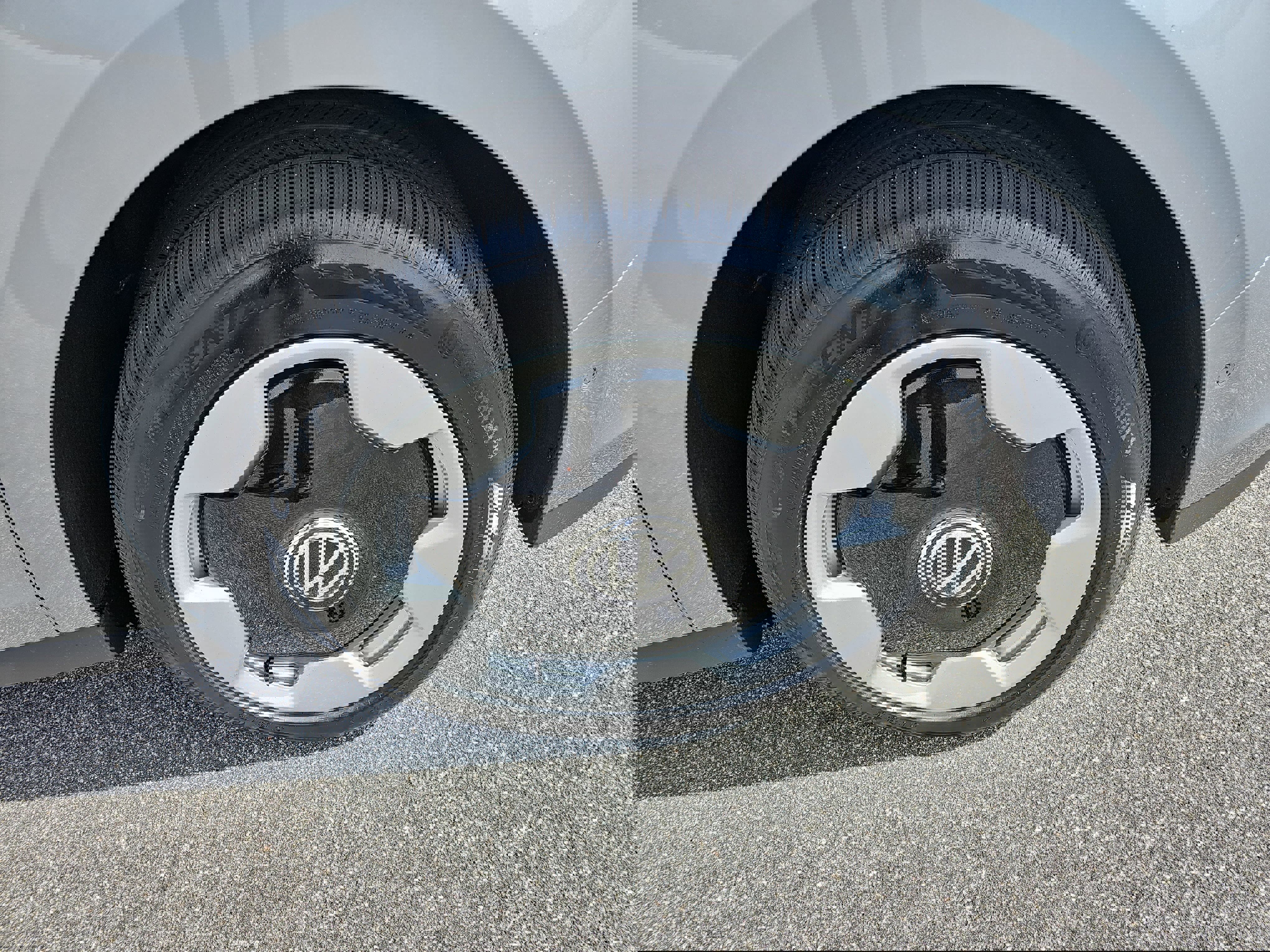 New 2025 Volkswagen ID. Buzz Pro S image 32