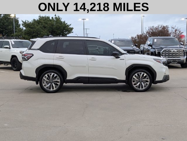 Used 2025 Subaru Forester Touring AWD/4WD image 4