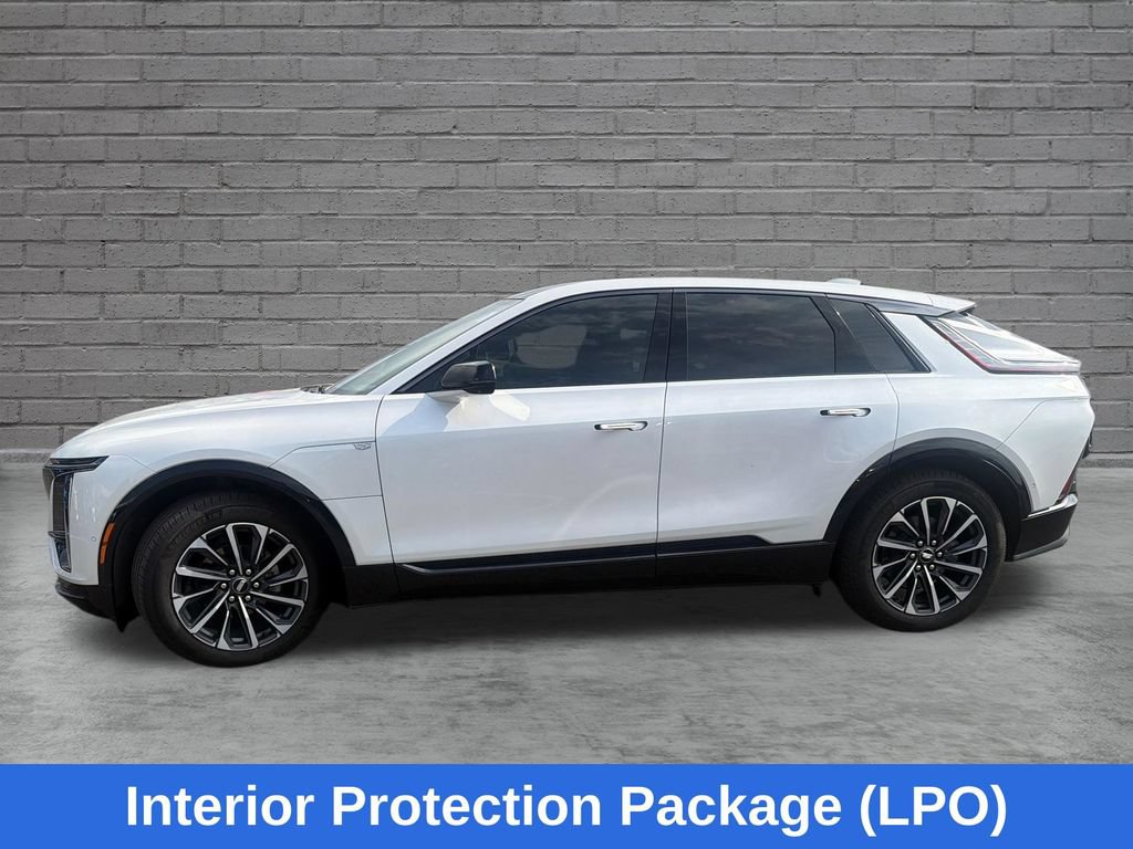 Used 2024 Cadillac Lyriq Sport AWD/4WD image 5