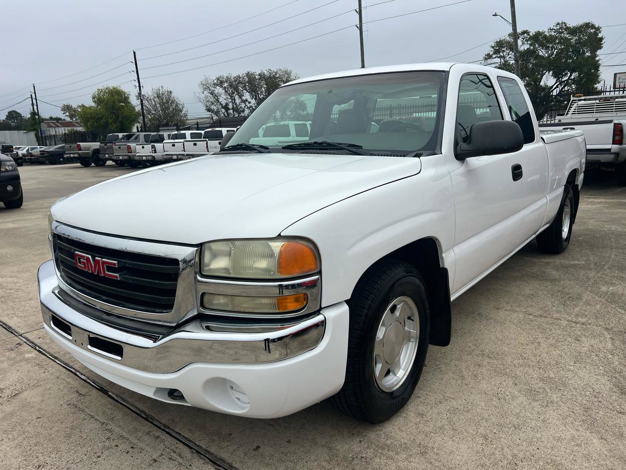 Used 2003 GMC Sierra 1500 2WD Extended Cab w/ Exterior Appearance Package image 40