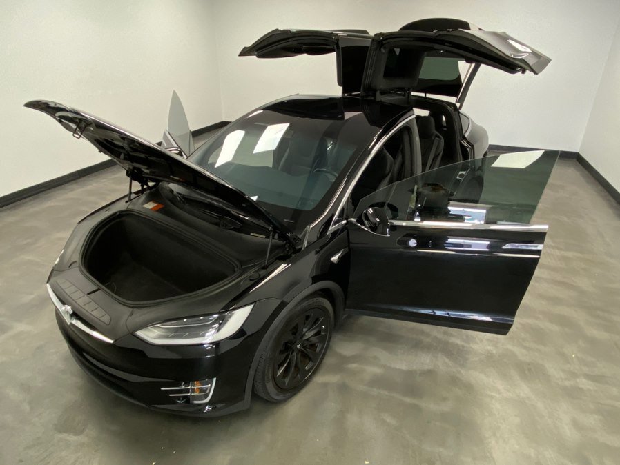 Used 2018 Tesla Model X 75D image 40