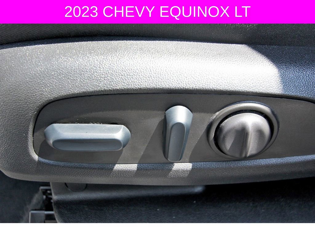 Used 2023 Chevrolet Equinox LT image 29