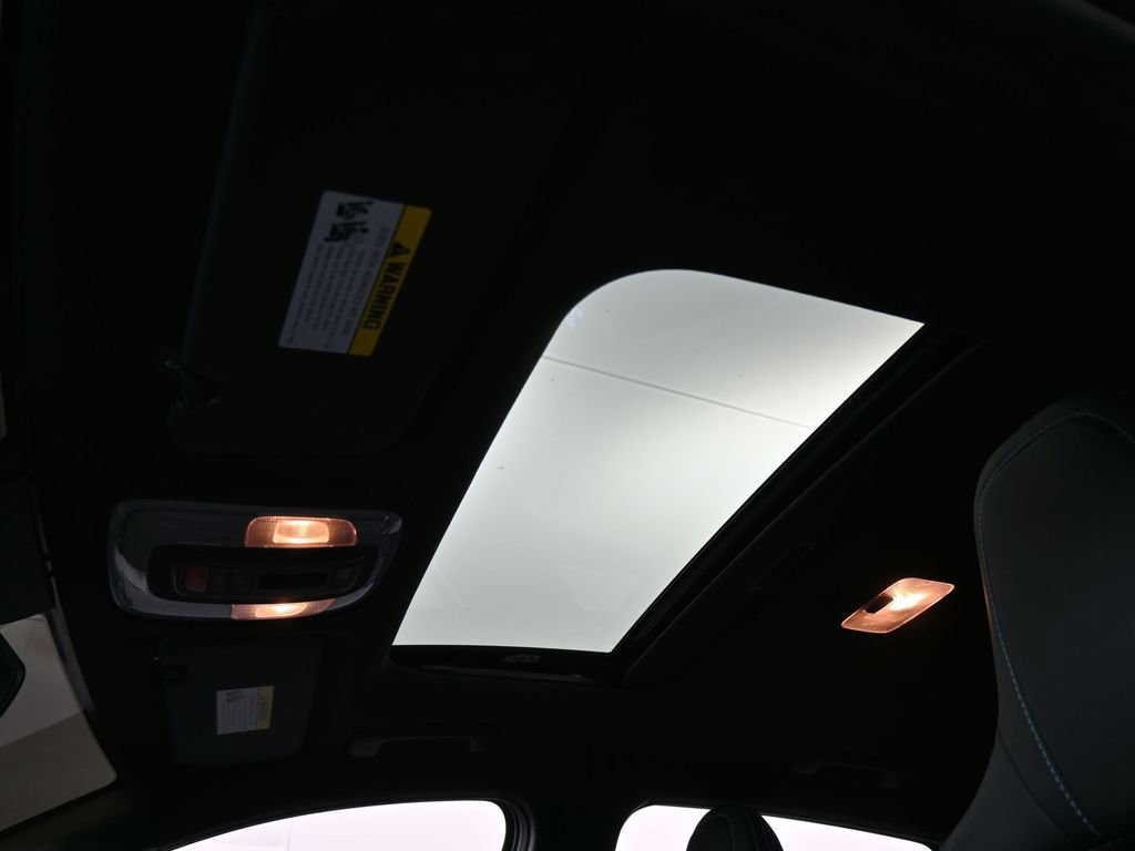 Used 2025 Hyundai Elantra N image 12