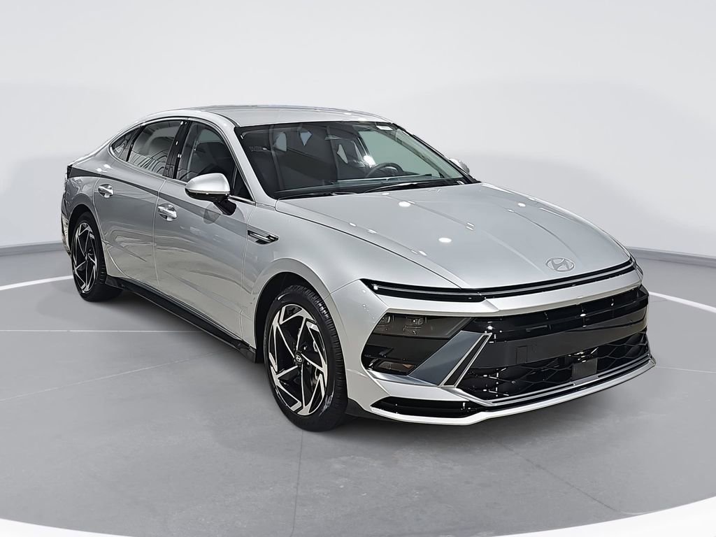 New 2026 Hyundai Sonata SEL FWD image 3