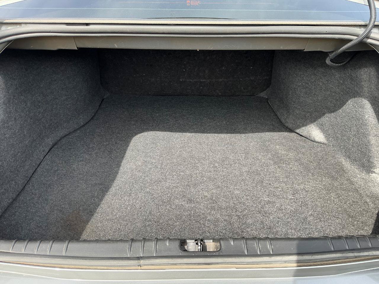 Used 2009 Chevrolet Impala LT FWD image 10