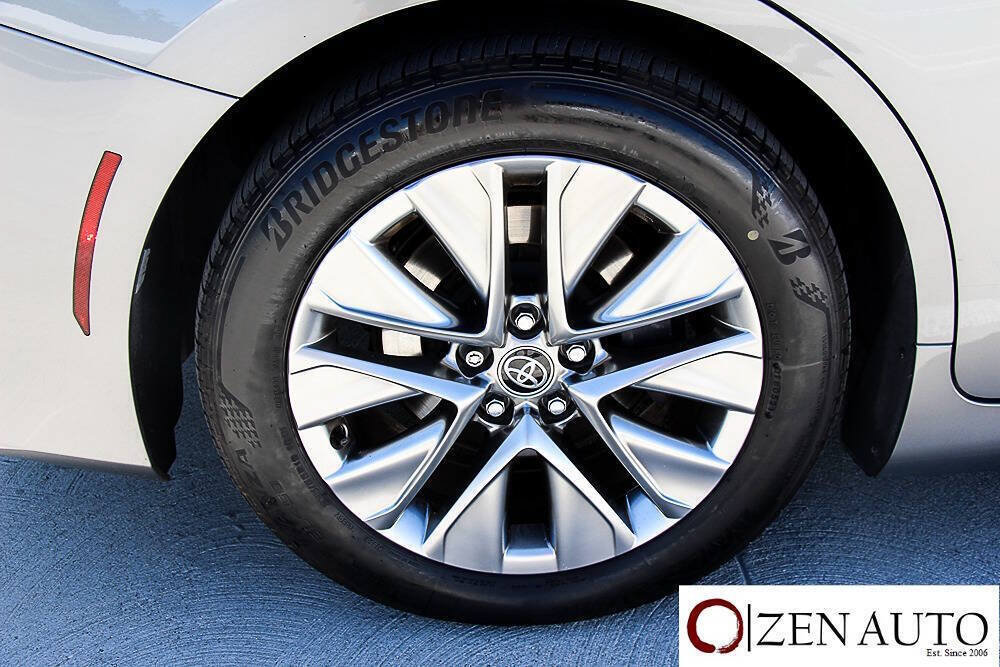 Used 2022 Toyota Mirai w/ Advanced Technology Package RWD image 44
