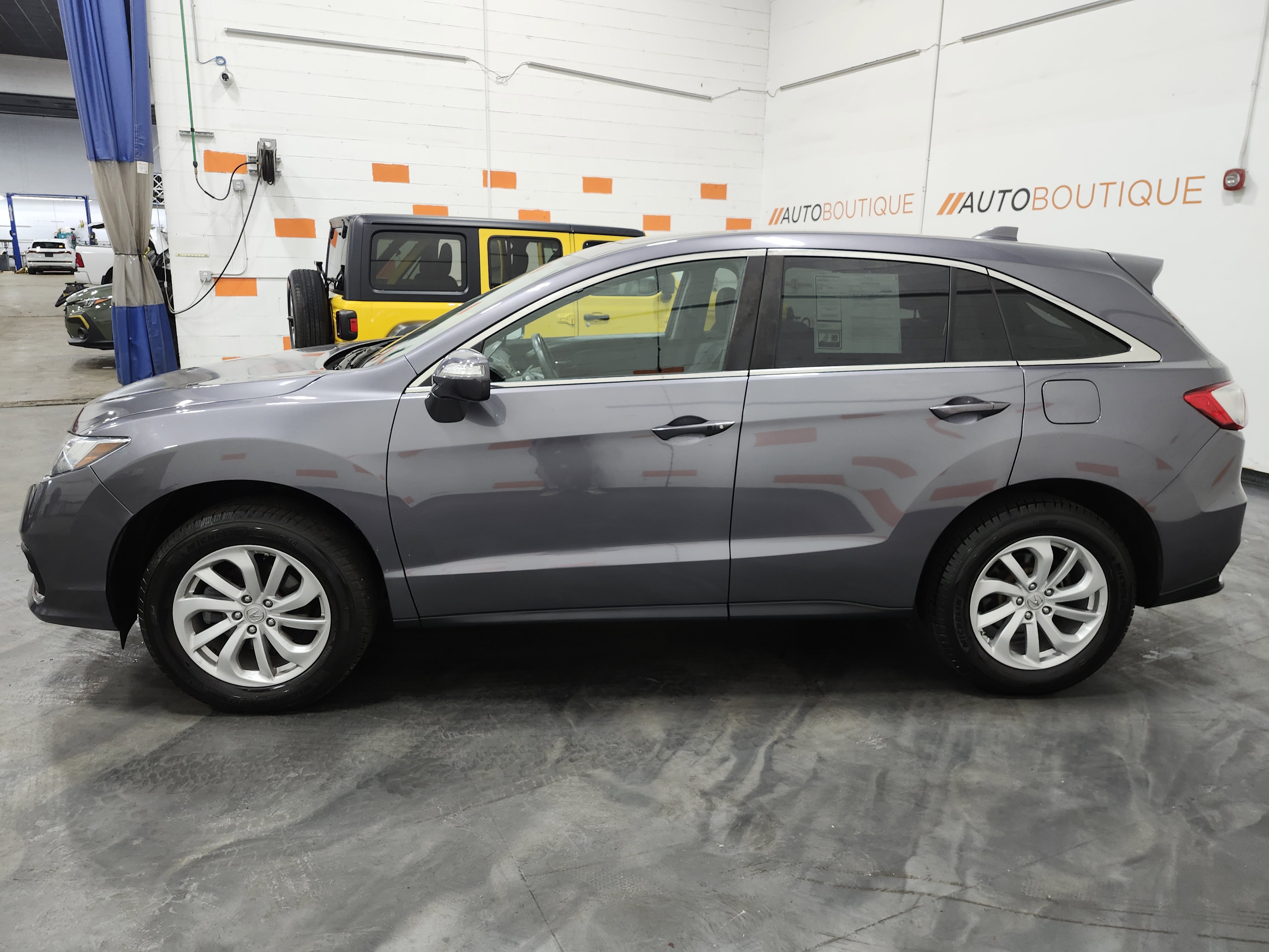 Used 2018 Acura RDX AWD image 15