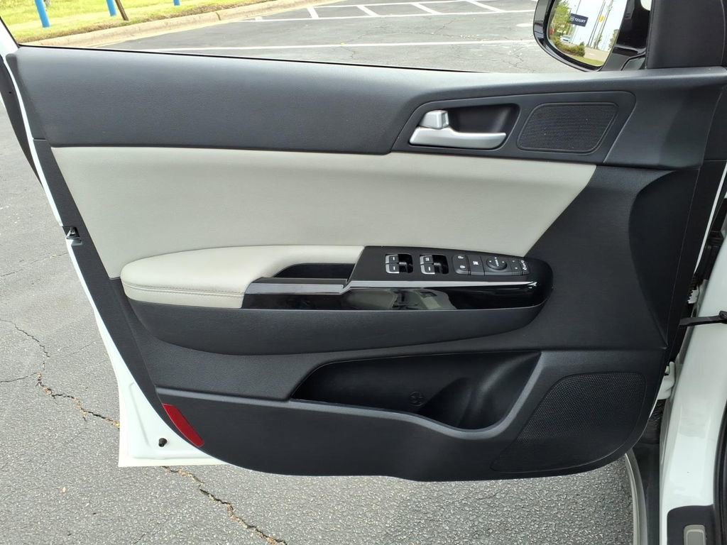 Used 2019 Kia Sportage EX w/ EX Sport Appearance Package image 9