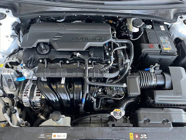 Used 2025 Hyundai Elantra SEL FWD image 23