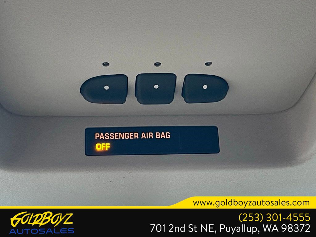 Used 2014 GMC Yukon Denali image 23