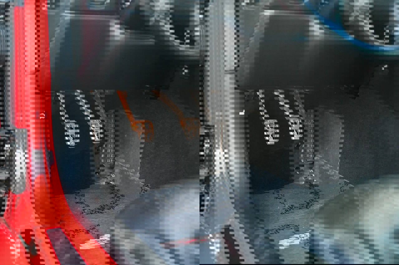 Used 2002 Chevrolet Corvette Z06 w/ Memory Pkg image 83