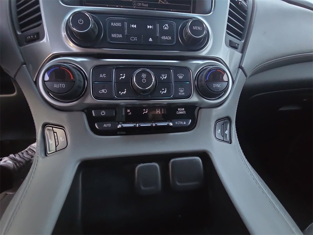 Used 2017 Chevrolet Suburban LT image 17