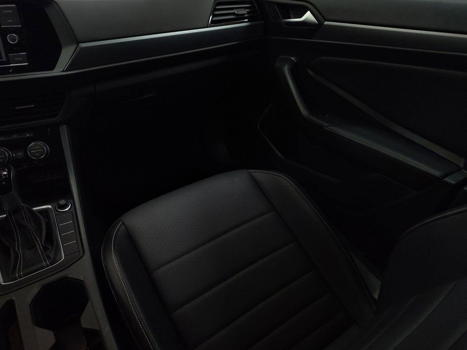 Used 2022 Volkswagen Jetta SE image 23