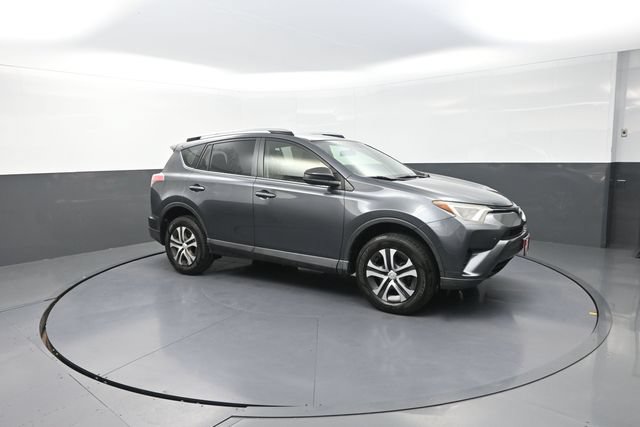 Used 2016 Toyota RAV4 LE FWD image 31