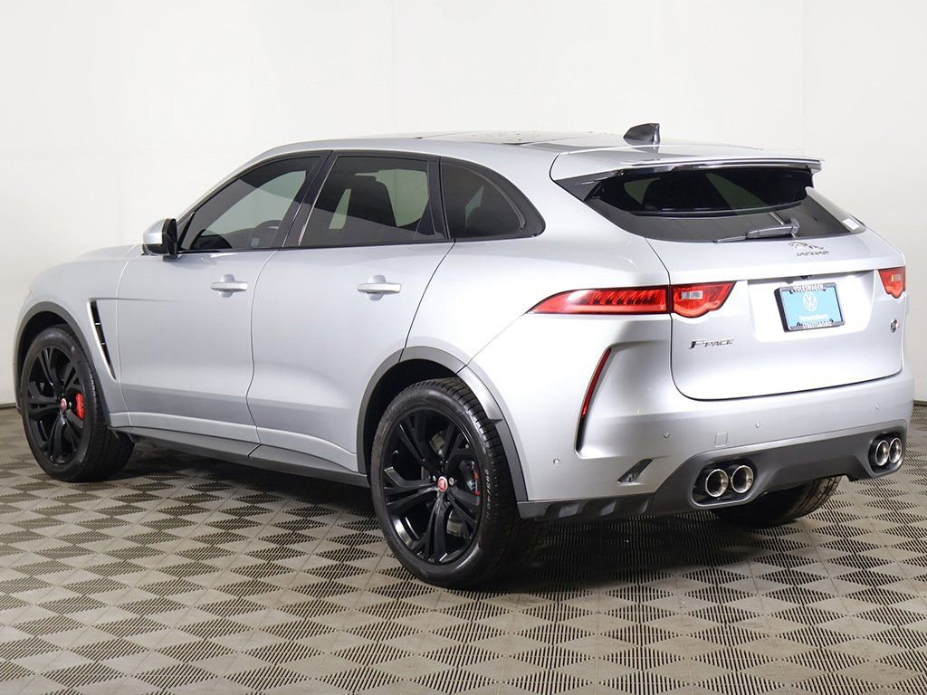 Used 2020 Jaguar F-PACE SVR image 12