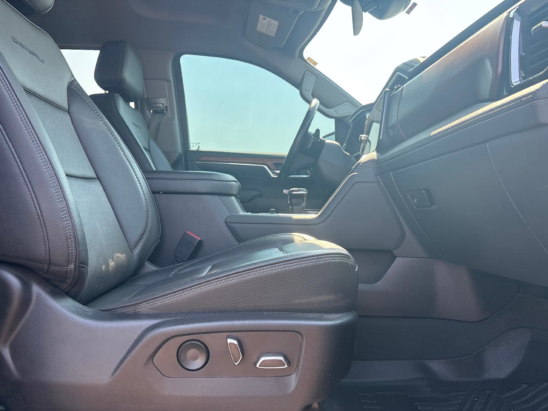 Used 2022 GMC Sierra 1500 Denali AWD/4WD image 29