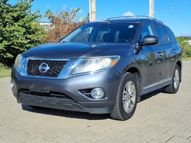 Used 2013 Nissan Pathfinder SL w/ SL Premium Pkg AWD/4WD image 2
