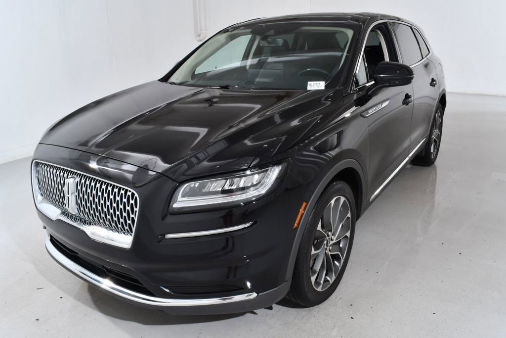 Used 2022 Lincoln Nautilus Reserve image 2