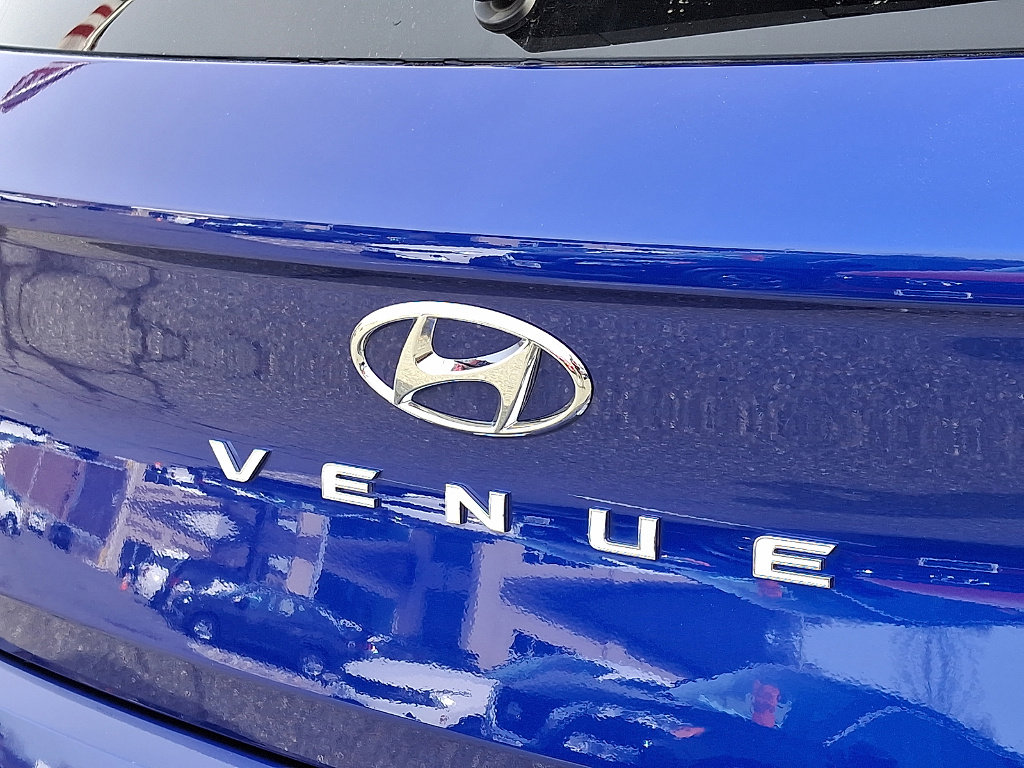 Certified 2024 Hyundai Venue SEL image 43