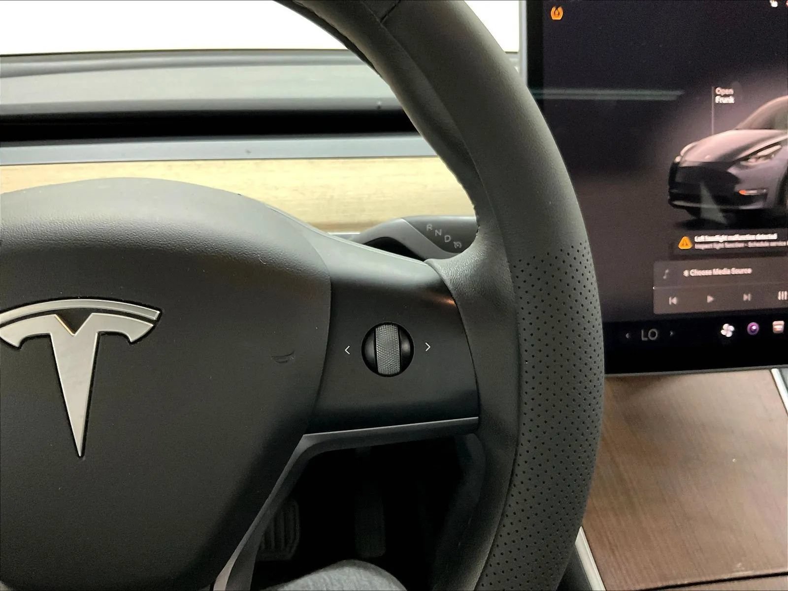 Used 2023 Tesla Model Y Long Range AWD/4WD image 21