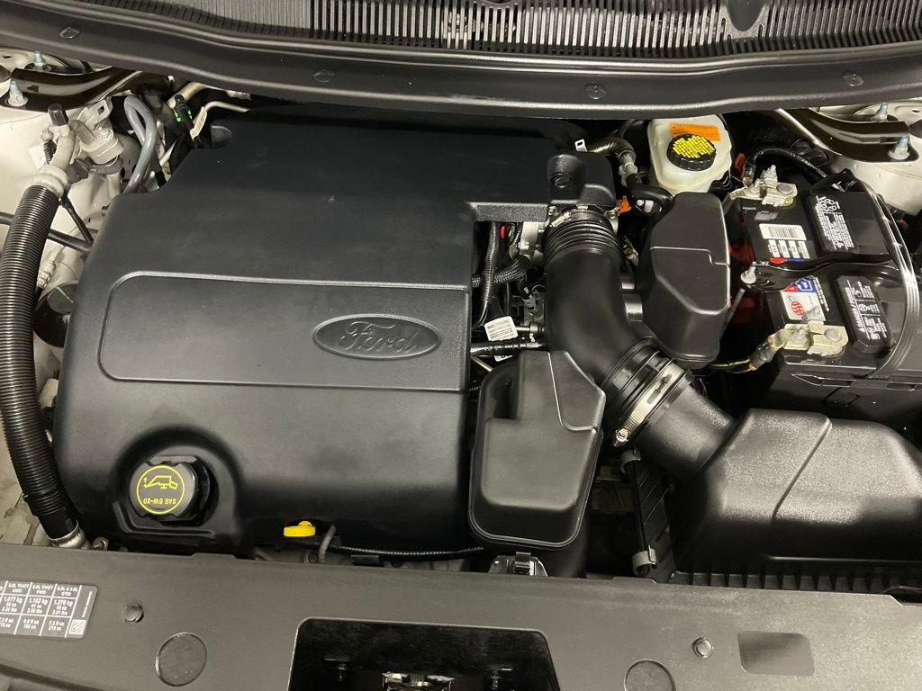 Certified 2017 Ford Explorer XLT FWD image 6