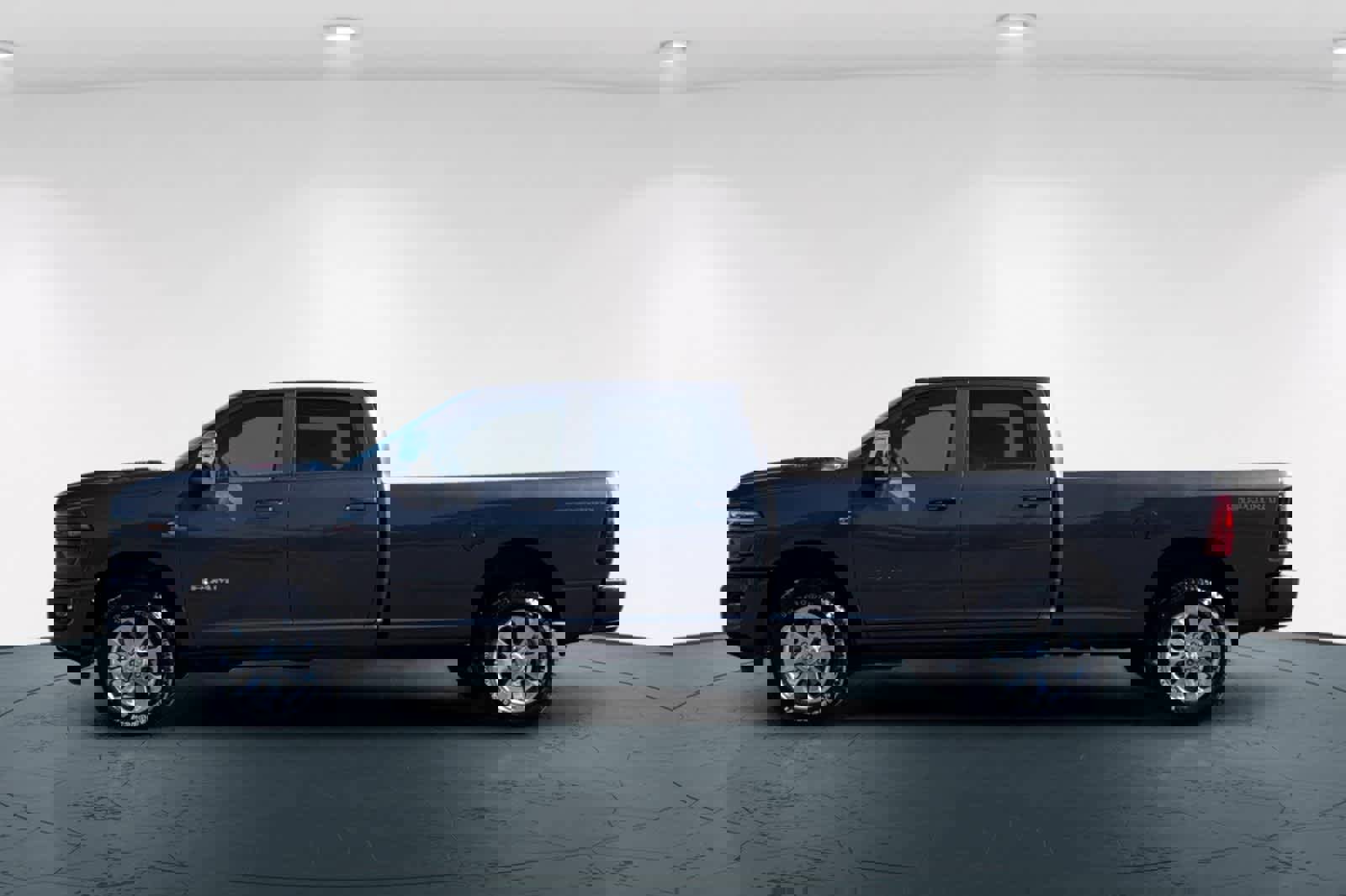 New 2025 RAM 3500 Laramie image 9