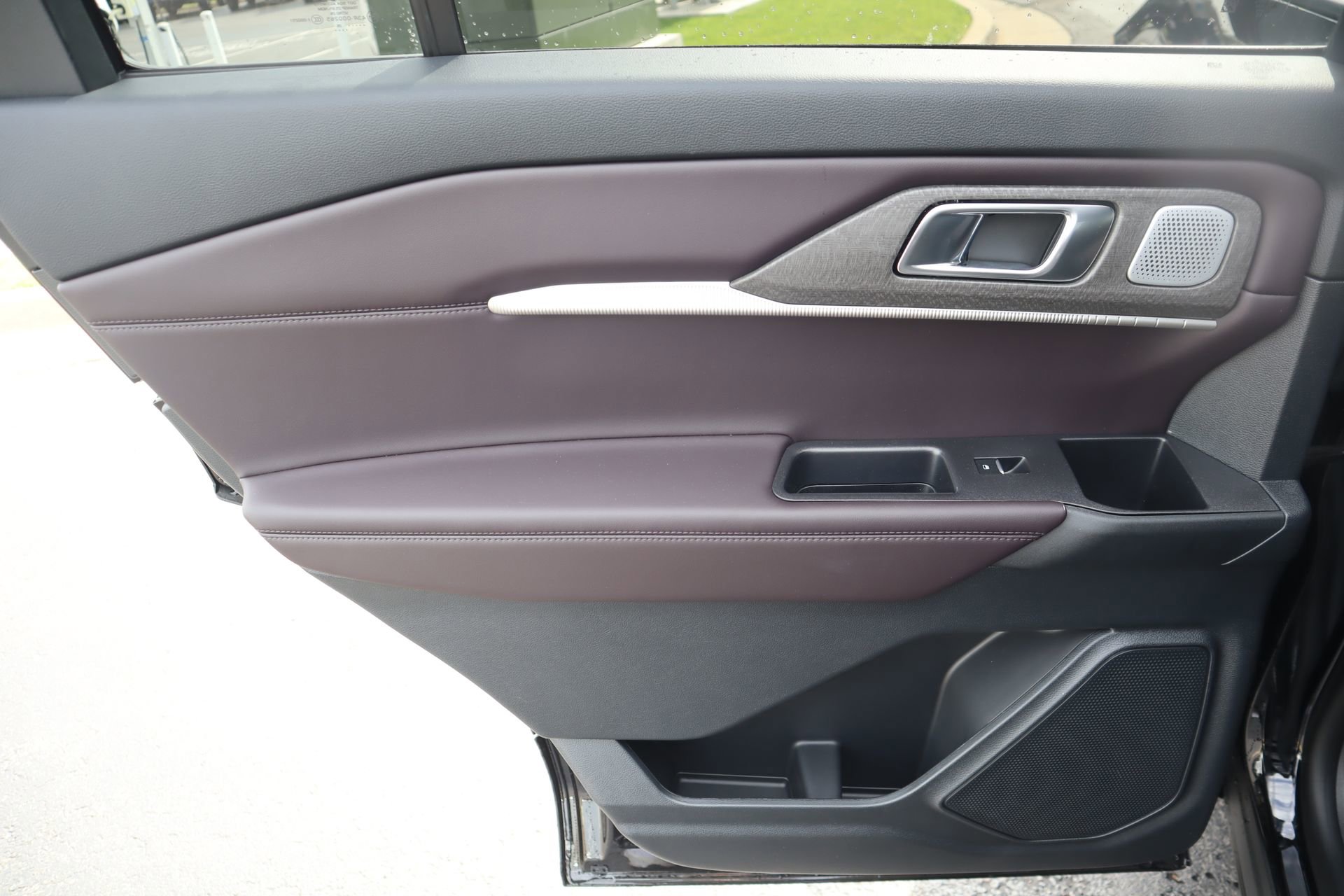 New 2026 Ford Explorer Platinum RWD image 19