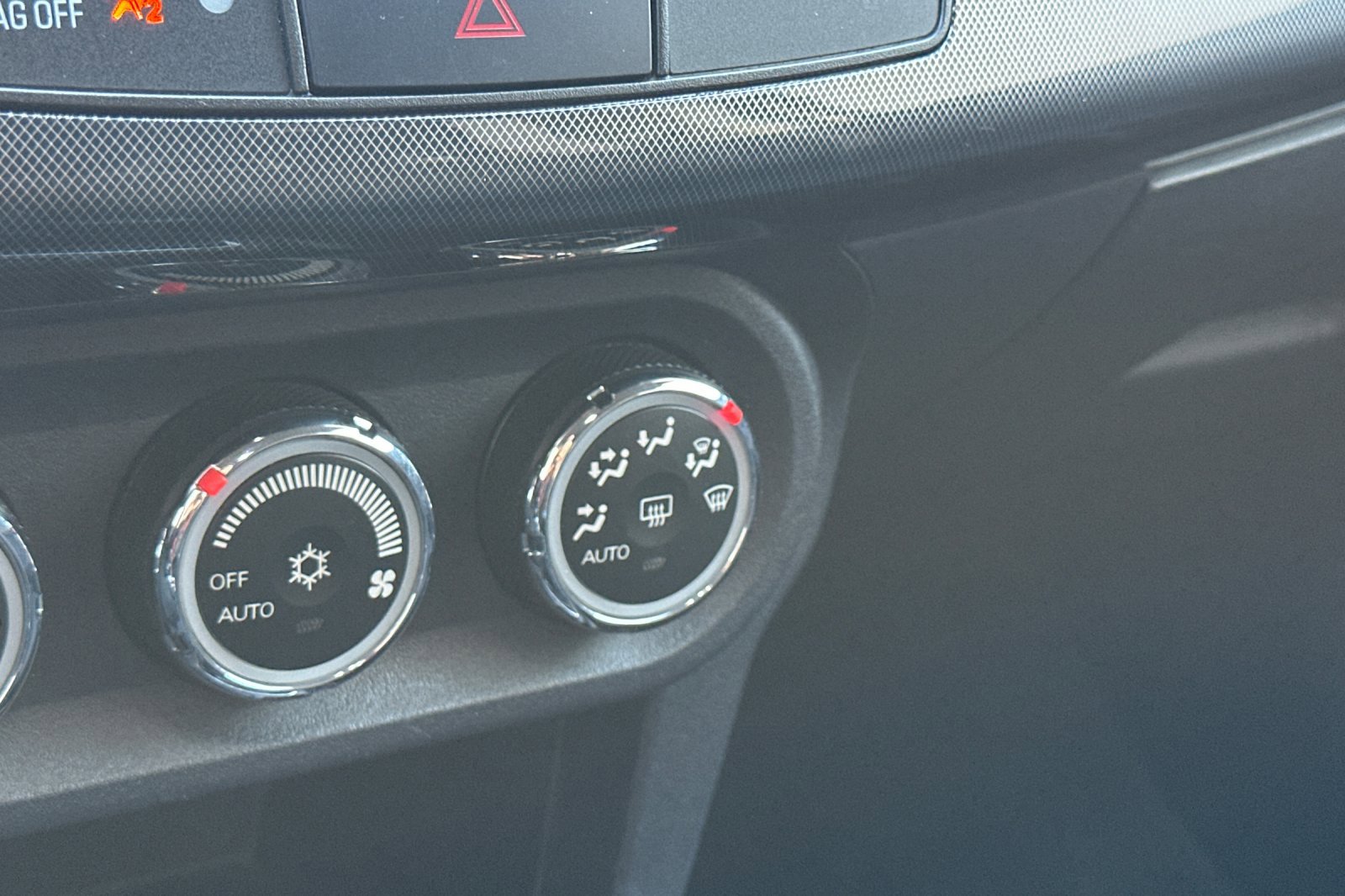 Used 2011 Mitsubishi Lancer Evolution GSR image 28