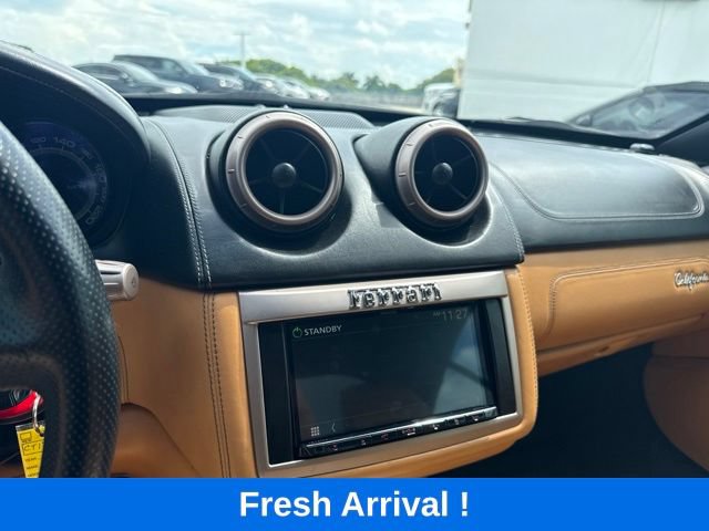 Used 2010 Ferrari California RWD image 6