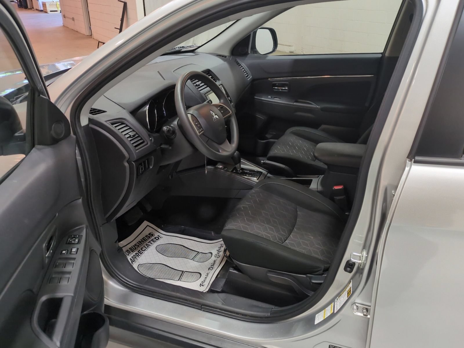 Used 2024 Mitsubishi Outlander Sport ES AWD/4WD image 15