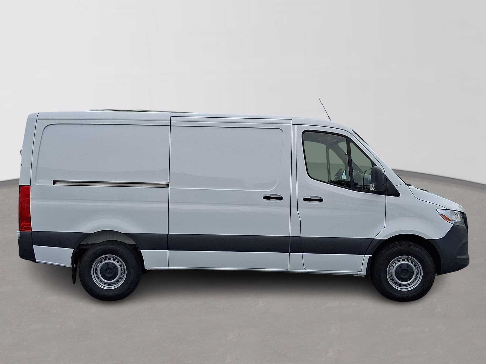 Used 2026 Mercedes-Benz Sprinter 2500 image 4