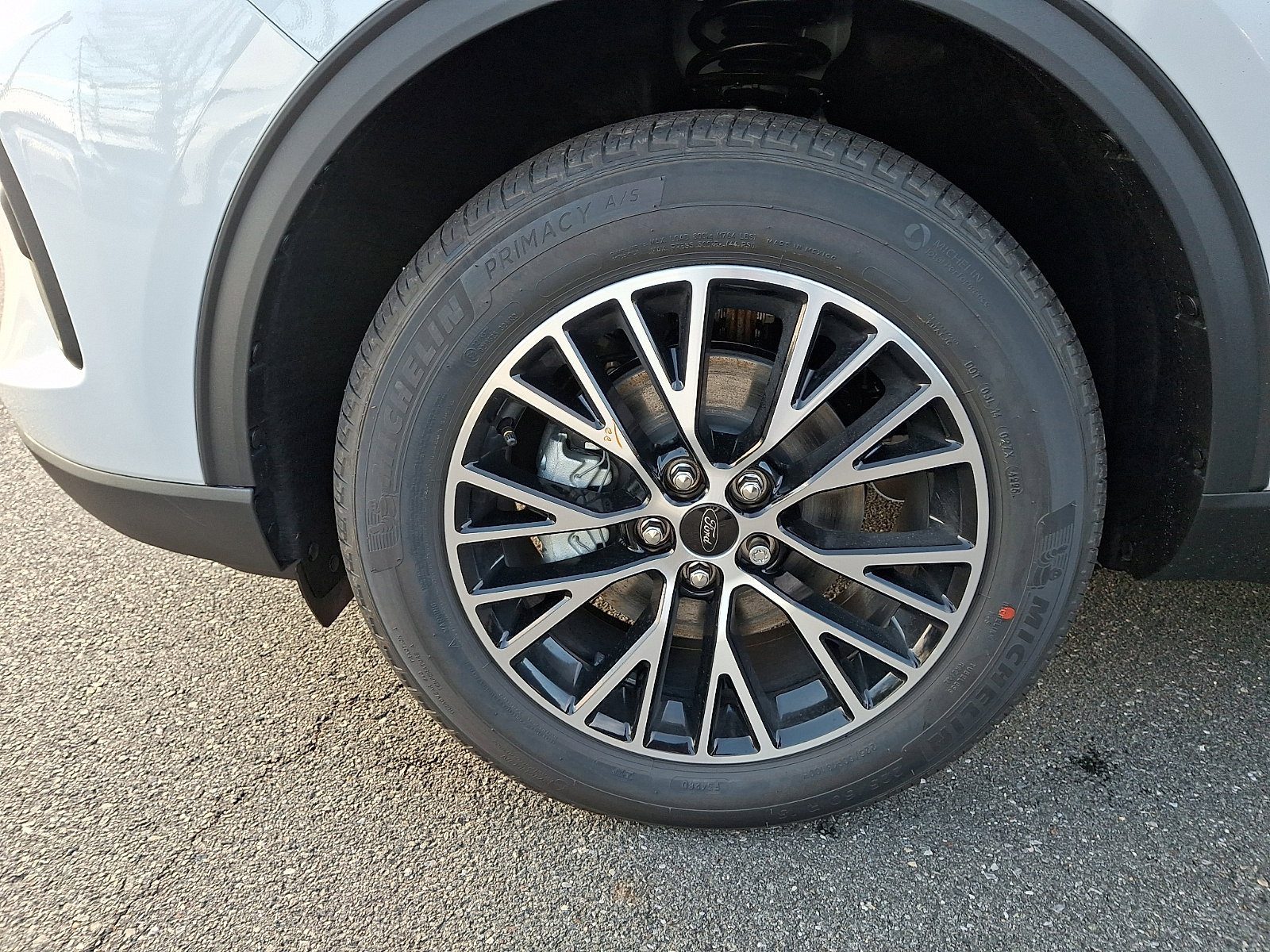 New 2026 Ford Escape SE FWD image 18