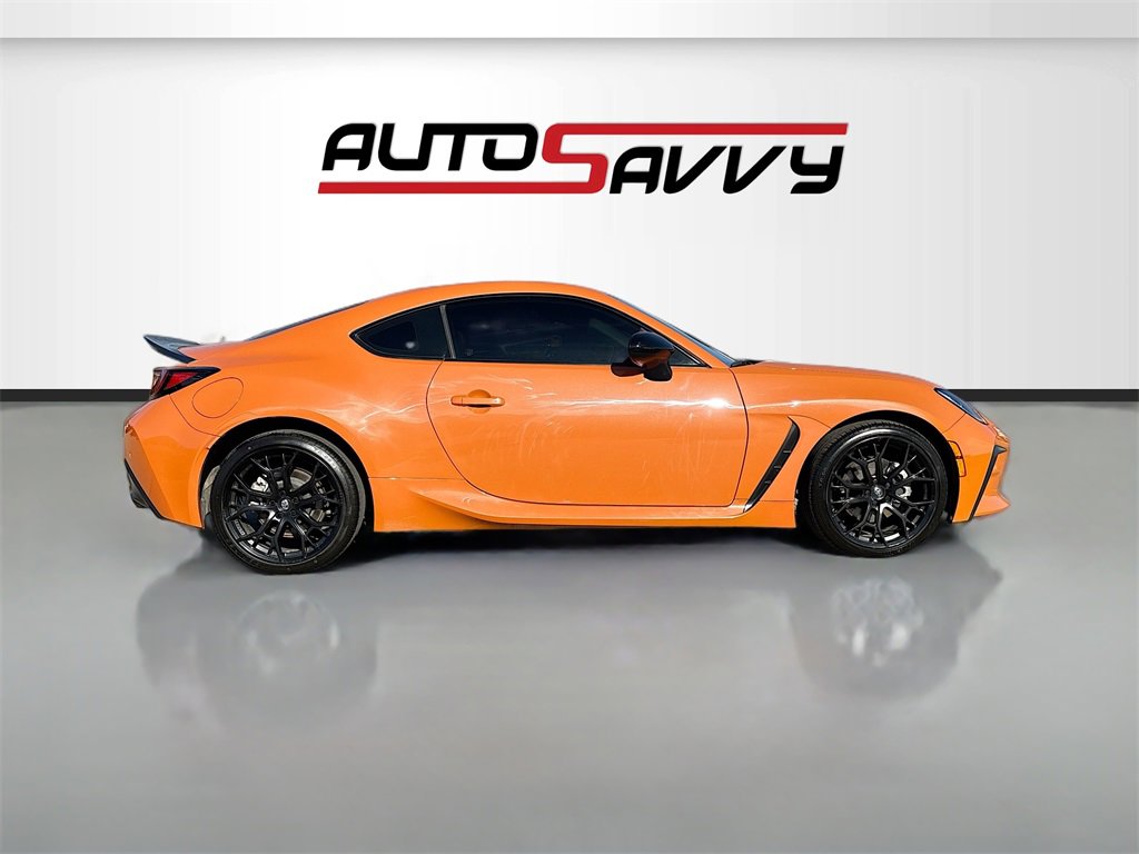 Used 2023 Toyota GR86 10th Anniversary SE image 8