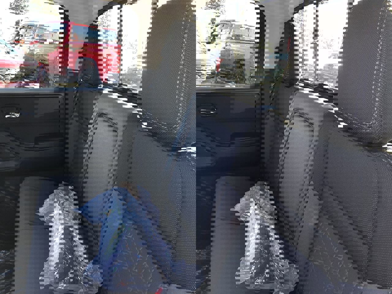 New 2026 Nissan Frontier SV w/ SV Convenience Package image 19