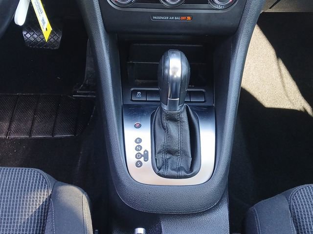 Used 2014 Volkswagen Golf 4-Door image 14