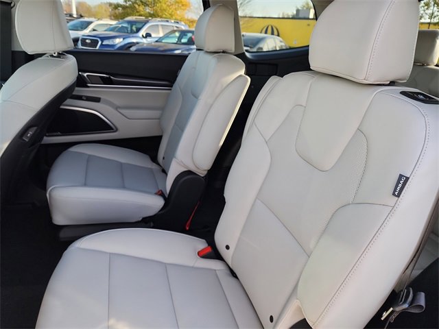 New 2025 Kia Telluride S image 15