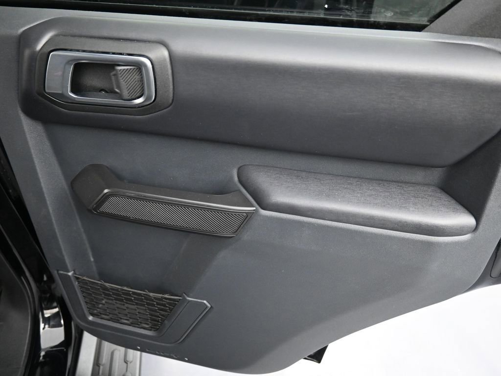 Used 2025 Ford Bronco Outer Banks w/ Matte Film Protection Package AWD/4WD image 27