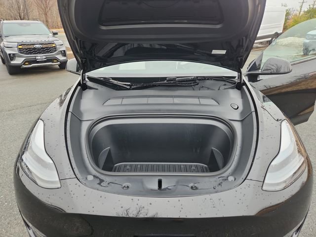 Used 2025 Tesla Model Y Long Range image 20